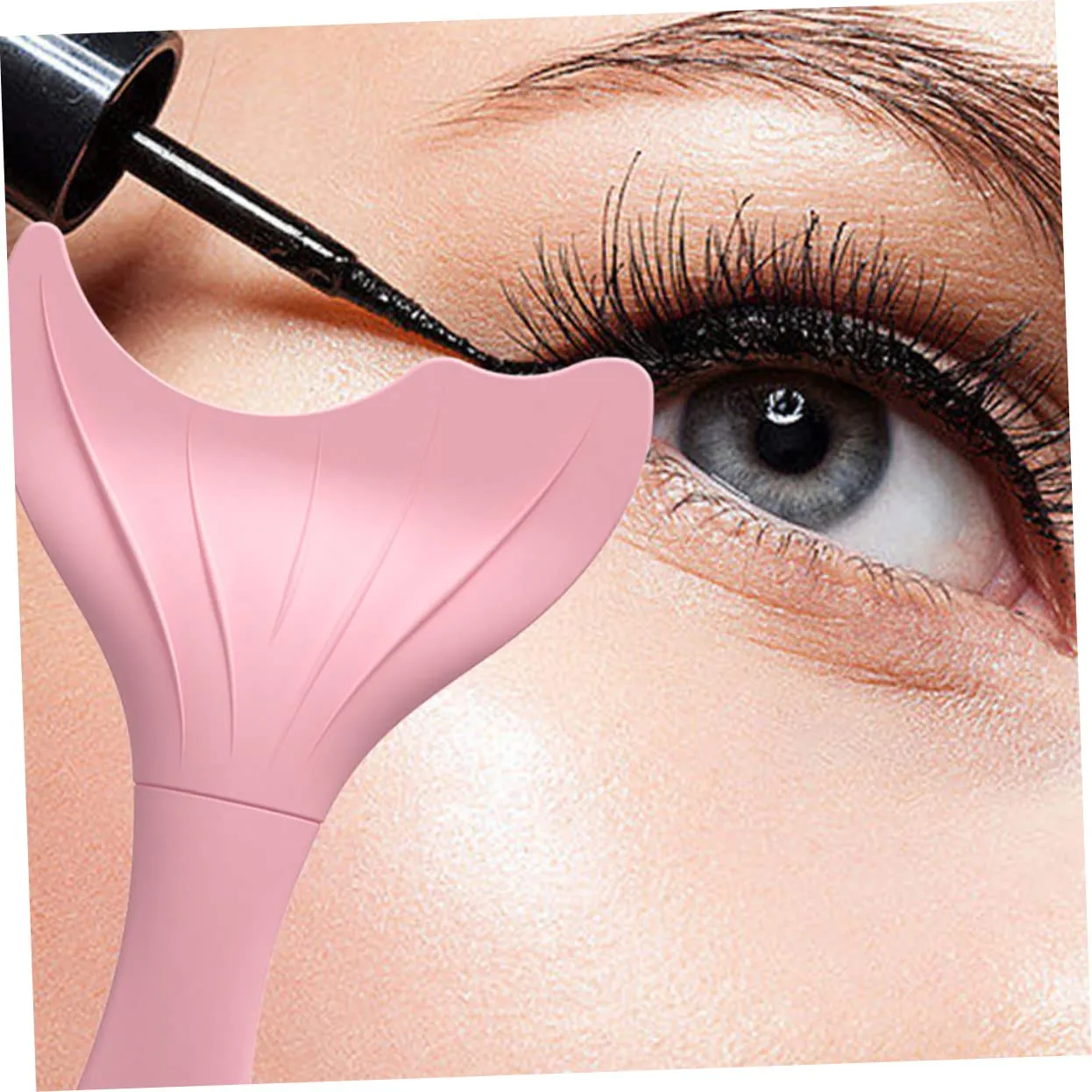 2pcs Silicone Eyeliner Stencil for Eye Makeup Easy Use Mascara Aid Tool Curved Design for Lash Line Precision for Beginners and Hooded Eyes