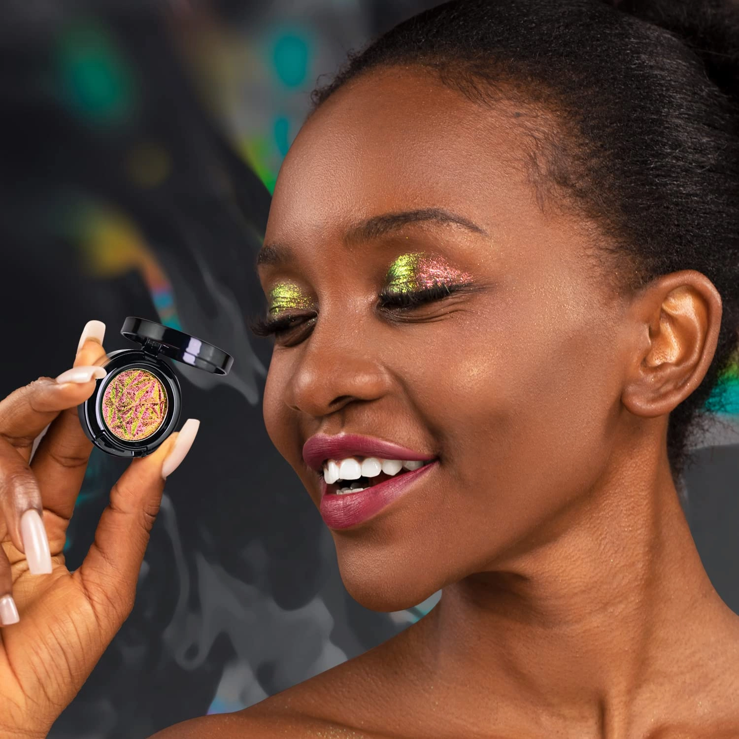 CHARMACY Duochrome Eyeshadow, Insane Shifters Chameleon Eyeshadow, Creates High-Impact, Metallic Eye Looks, 100% Vegan and Cruelty Free, 1.9g (#906)