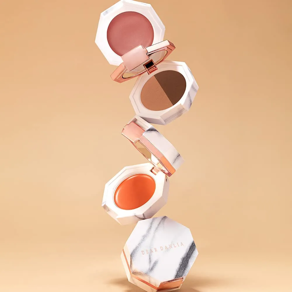 DEARDAHLIA Paradise Tri-Colored Palette Eyeshadow with Built-in Mirror, STRAWBERRY CRUSH, Vegan, Cruelty Free, 8 Free Formula, All-in-one Multi-use Palette, Minimal Fallout, 4g