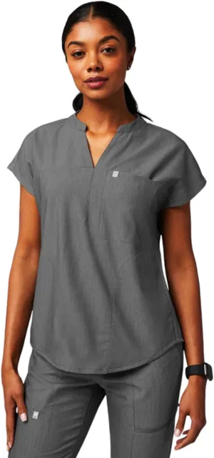Fabletics Women's Evolve 3-Pocket Scrub Top with an Oversized Fit - MotionTech, 4-Way Stretch, Wrinkle-Resist, Anti-Shrink