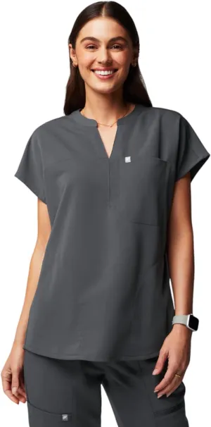 Fabletics Women's Evolve 3-Pocket Scrub Top with an Oversized Fit - MotionTech, 4-Way Stretch, Wrinkle-Resist, Anti-Shrink