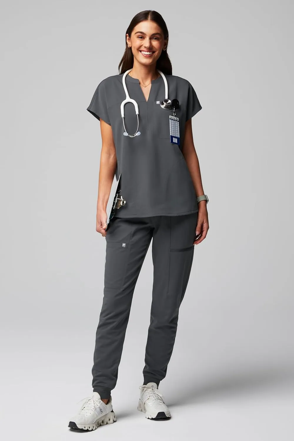 Fabletics Women's Evolve 3-Pocket Scrub Top with an Oversized Fit - MotionTech, 4-Way Stretch, Wrinkle-Resist, Anti-Shrink