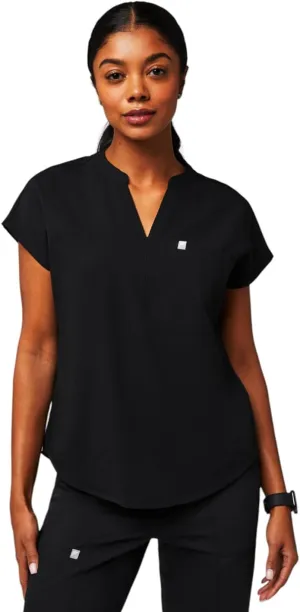 Fabletics Women's Evolve 3-Pocket Scrub Top with an Oversized Fit - MotionTech, 4-Way Stretch, Wrinkle-Resist, Anti-Shrink