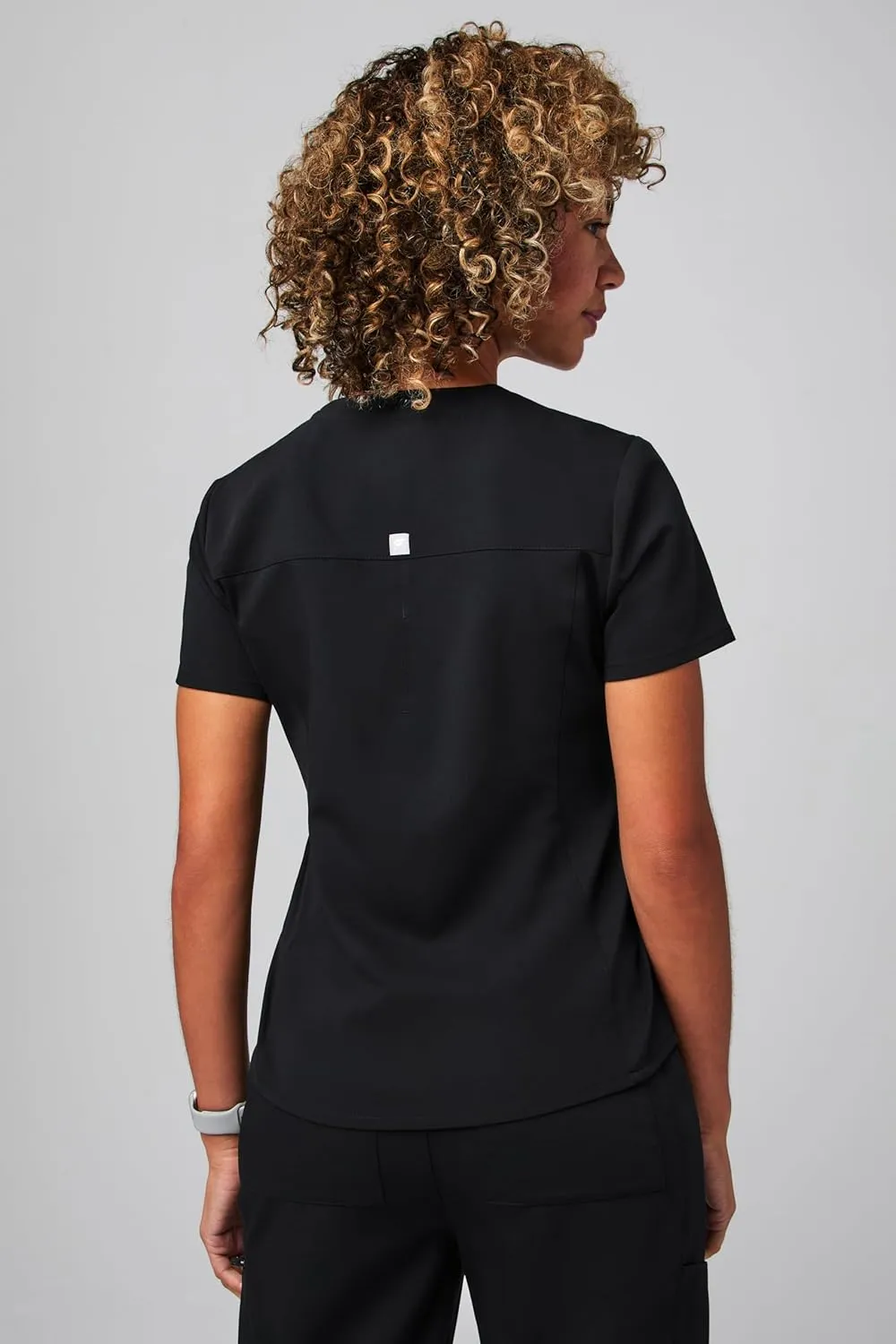 Fabletics Women's Vital 1-Pocket Scrub Top - MotionTech, Wrinkle-Resist, Chest Pocket, Anti-Shrink, Semi-Slim Fit