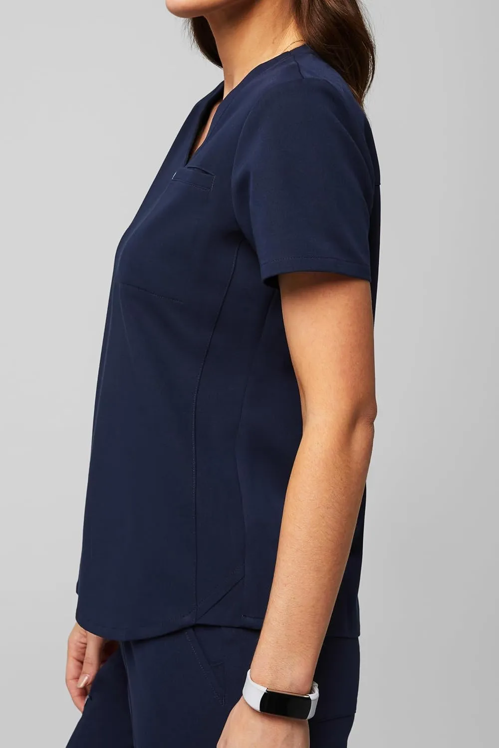 Fabletics Women's Vital 1-Pocket Scrub Top - MotionTech, Wrinkle-Resist, Chest Pocket, Anti-Shrink, Semi-Slim Fit