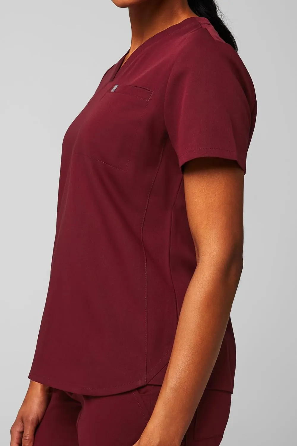 Fabletics Women's Vital 1-Pocket Scrub Top - MotionTech, Wrinkle-Resist, Chest Pocket, Anti-Shrink, Semi-Slim Fit