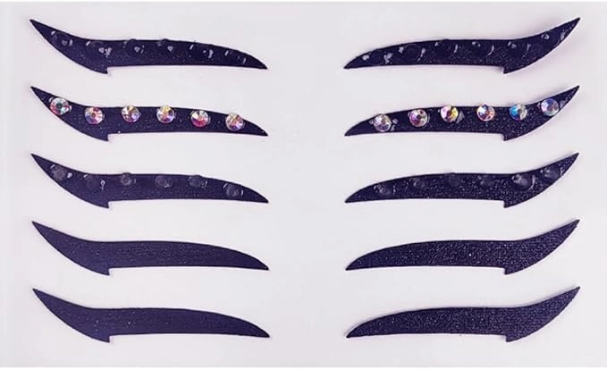 Glitter Eyeliner Stickers with Rhinestones Adhesive Eye Line Strip Reusable Eyeshadow Stickers,Eyeliner Sticker (Gold, 10 Pairs)