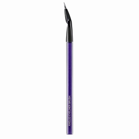 Kevyn Aucoin Angled Eyeliner Brush: Define like a pro. Allows you to stand closer to the mirror for a more precise application plus with a bent ferrule for seamless application along the lash line.