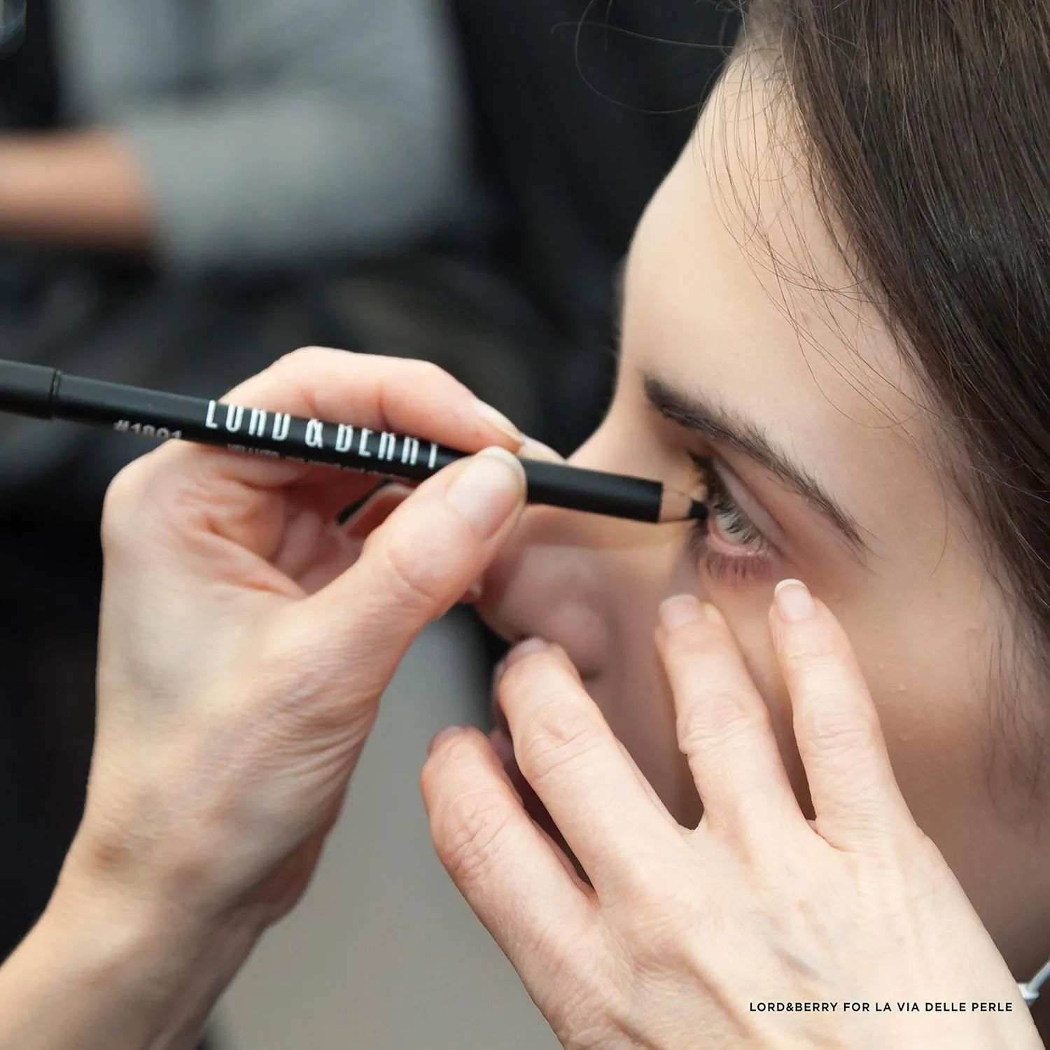 Lord & Berry VELLUTO - Powdery Smooth Shadow Eyeliner Pencil, Soft Smooth & Long Lasting Weightless Formula With Blending Tip Eye Liner - Easy To Use Eye Makeup
