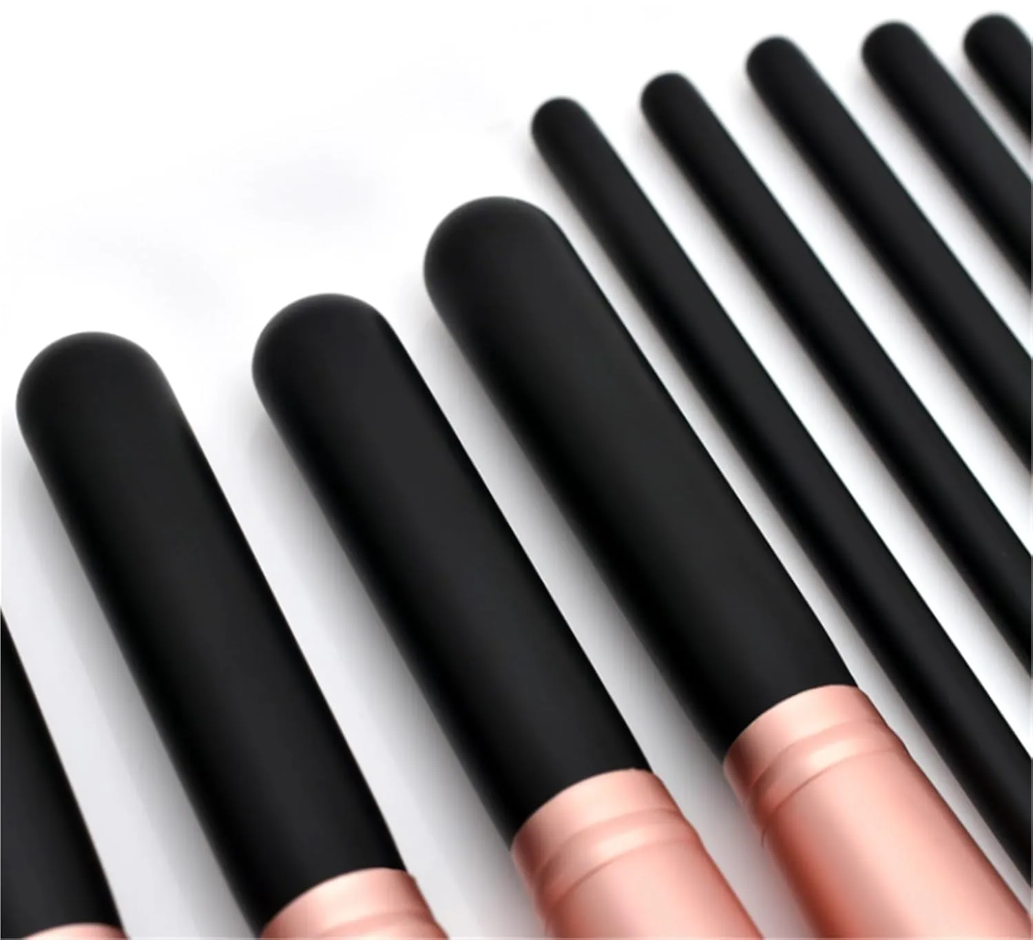 Make Up Brushes Set Makeup Brush Set 14 Pieces Soft Bristle Brushes For Eyeshadow Blush Contour Brush Makeup Tools Set(Gold matte-Brush Pack)