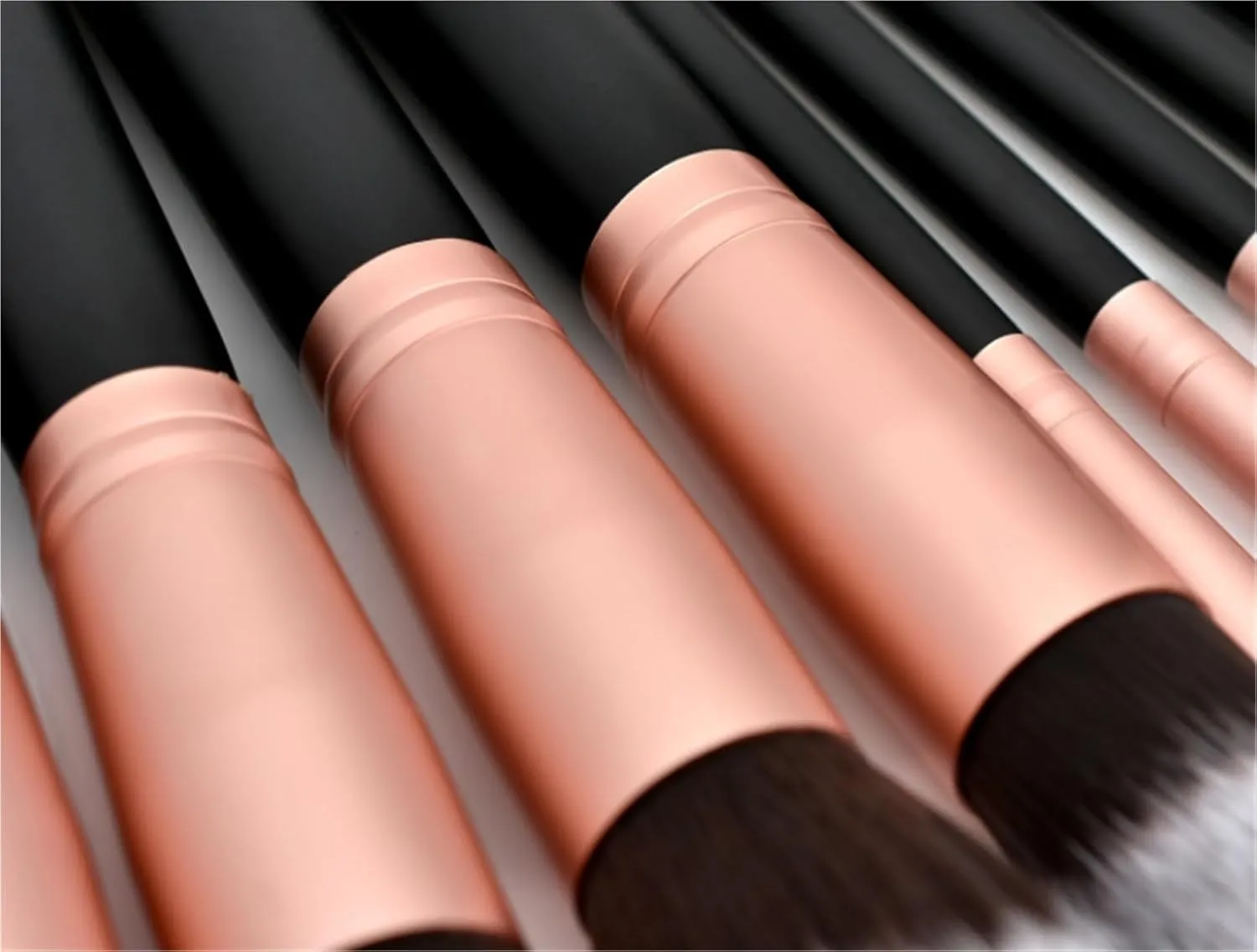 Make Up Brushes Set Makeup Brush Set 14 Pieces Soft Bristle Brushes For Eyeshadow Blush Contour Brush Makeup Tools Set(Gold matte-Brush Pack)