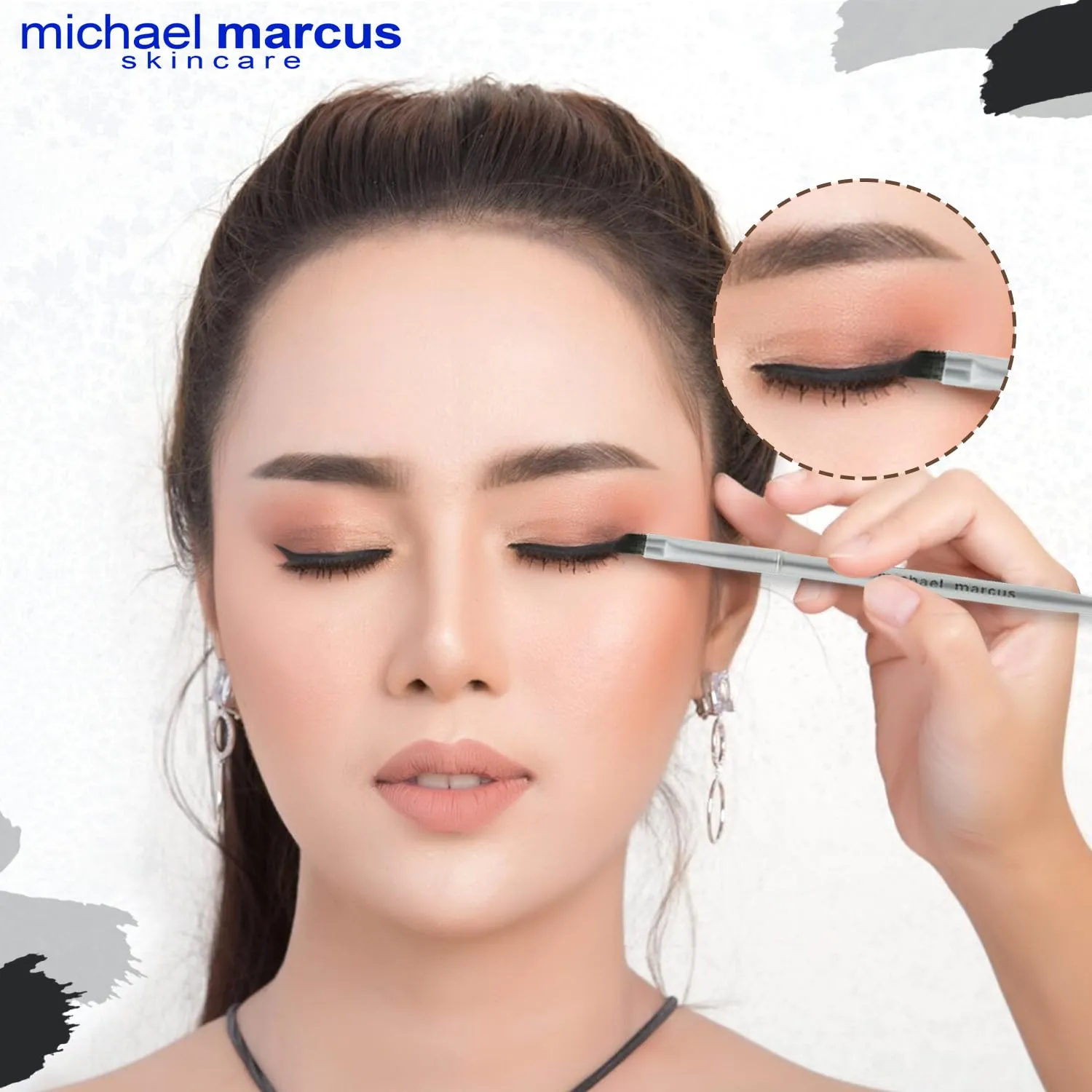 michael marcus Cake Eyeliner & Brush - 2 Piece Water Activated Dry Pressed Eyeliner & Professional Brush - Long-Lasting, Vibrant Color, Smudge Resistant - Cruelty Free Paraben Free (Kohl)