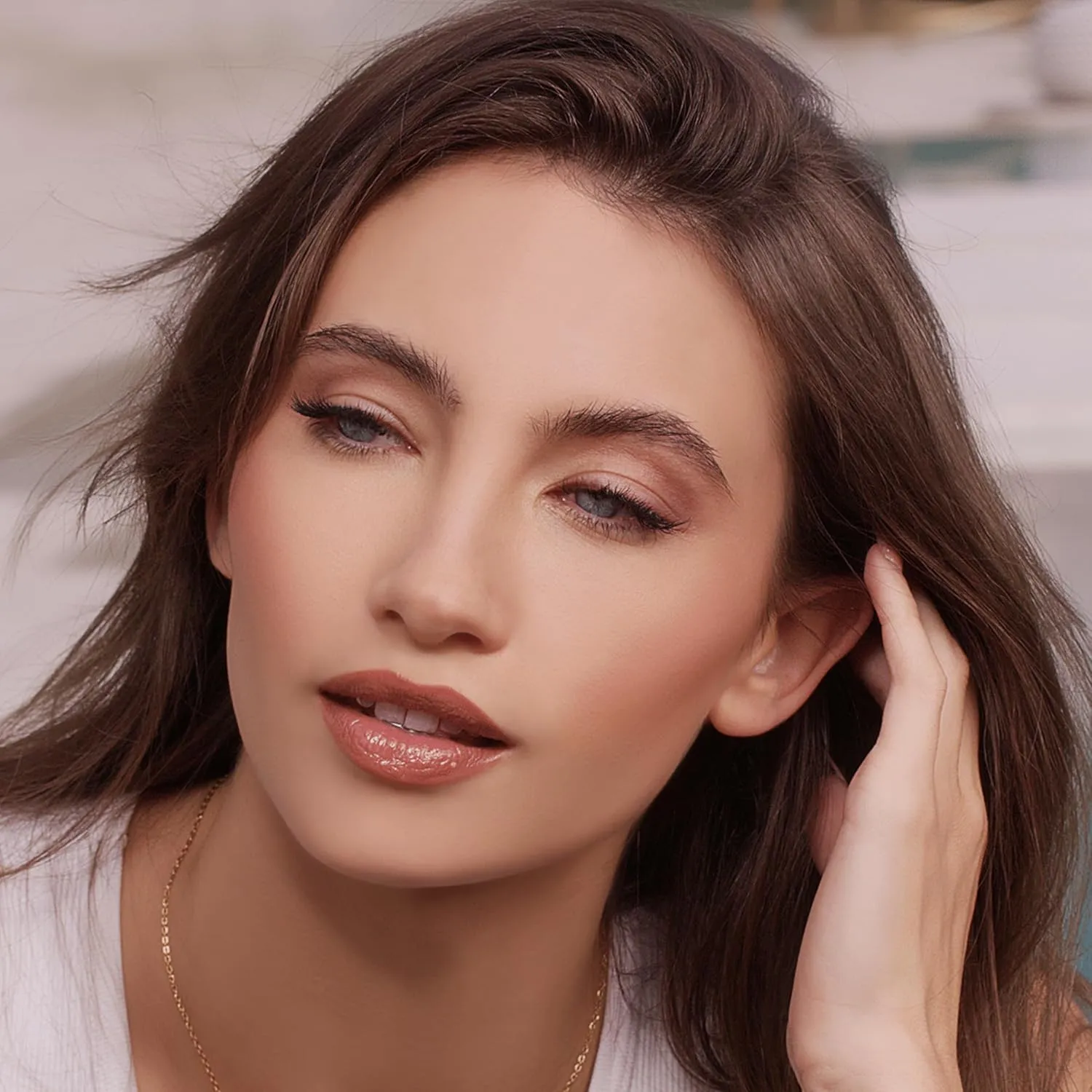 nude envie - Eye Shadow - Velvety Texture & Easy Application - Pigmented Long-Lasting Matte Finish - Blendable - Mirror Compact - Single Eye Shadow - Vegan, Paraben-Free & Cruelty-Free - Destiny