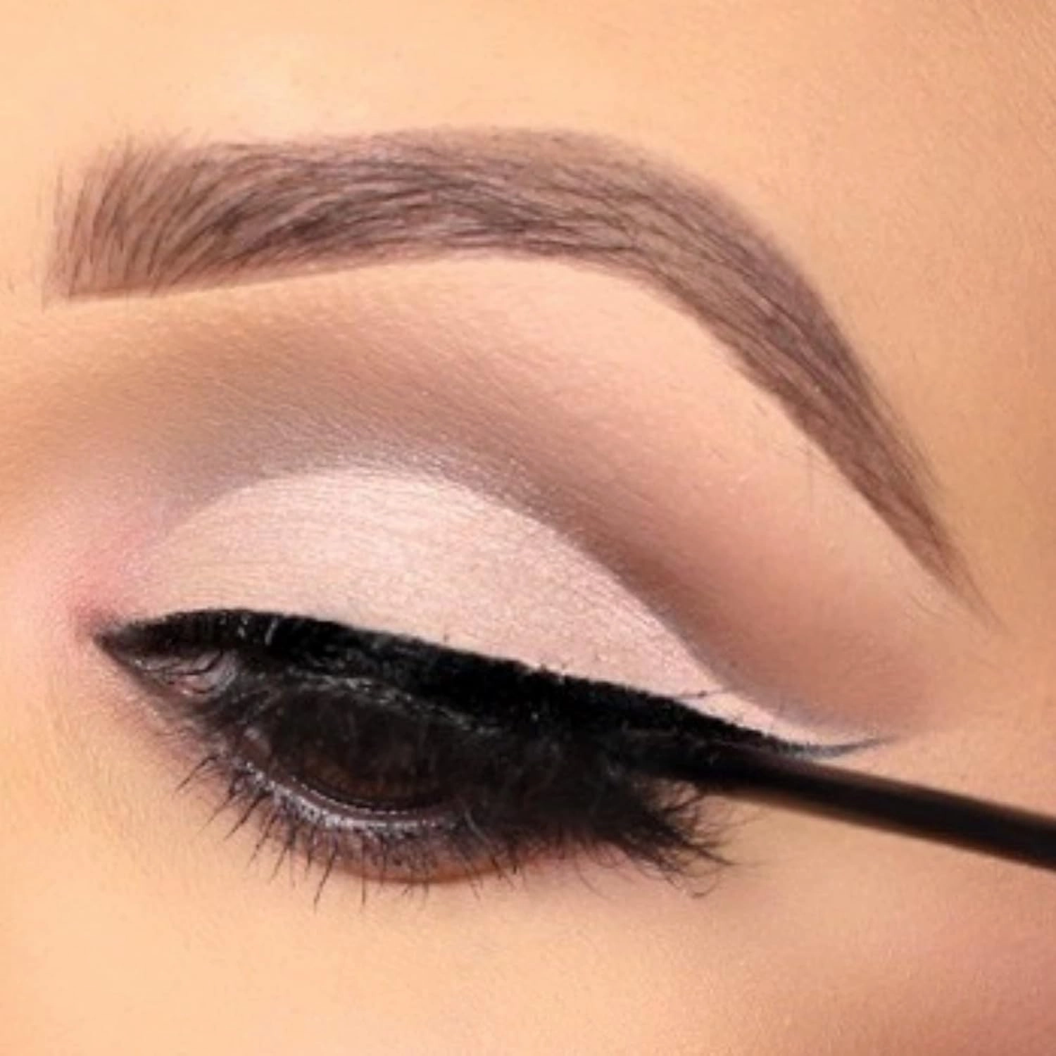 REINA REBELDE Zapatista - Black Liquid Eyeliner | Black Rebel Eye Definer Liquid | Felt Tip, Water Resistant, Long Lasting | Cruelty Free & Vegan/Precise Application