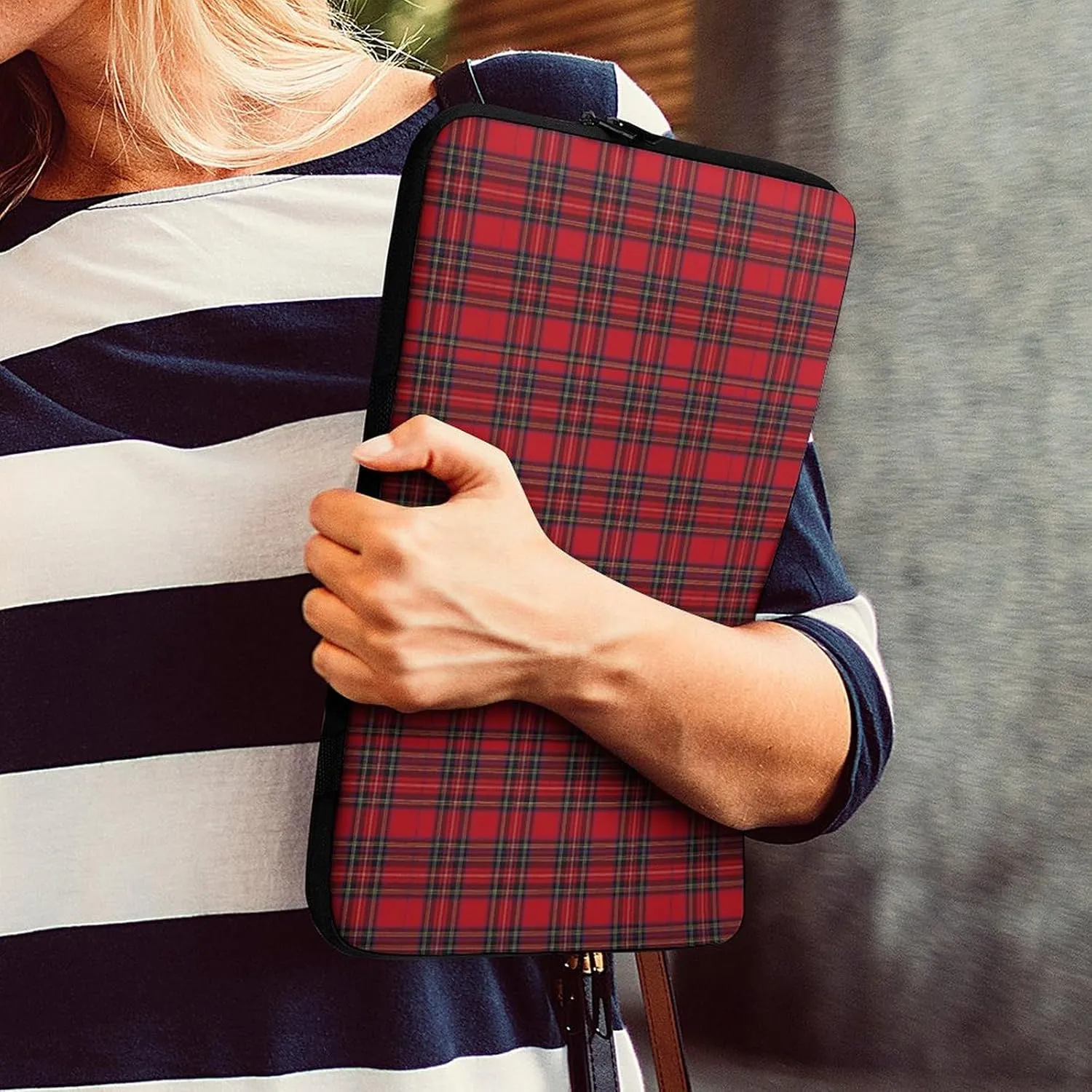 Royal Stewart Tartan All Print Hands Free Withdrawal Laptop Bag Unisex