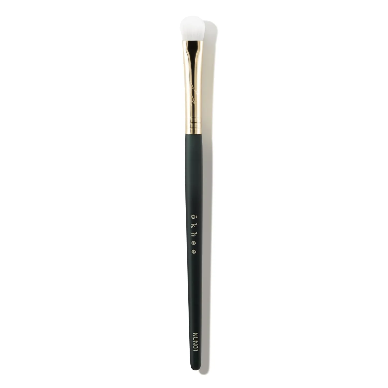 [SOO ADOR] okhee Base Eyeshadow Brush NUN01 - Smooth and Even All-Over Lid Application | Designed by K-Pop Makeup Artist Seo Ok | Makeup Brush Eye Brush K-Beauty