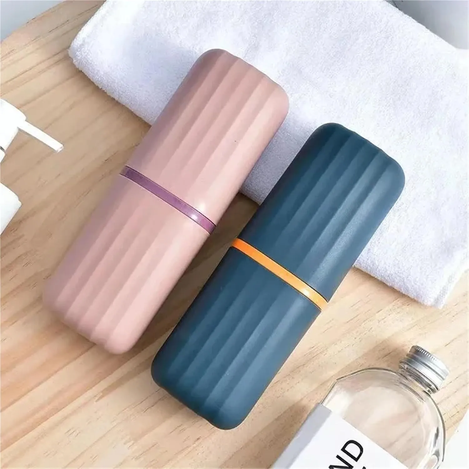 Travel toothbrush cups 2pcs Simple Home Travel Mouthwash Cup Tooth Bucket Toothbrush Toothpaste Storage Box Toothpaste Cartridge Portable Set(Color1)