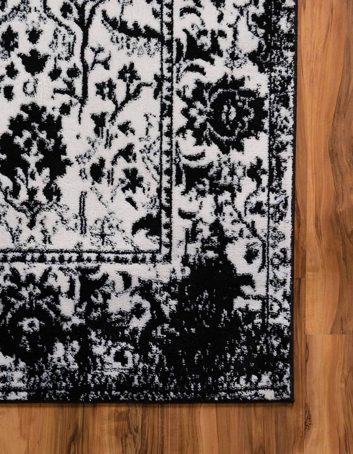 Unique Loom Portland Collection Bohemian Vintage Inspired Tone-on-Tone Design Area Rug (2' 2 x 6' 0 Runner, White/ Black)
