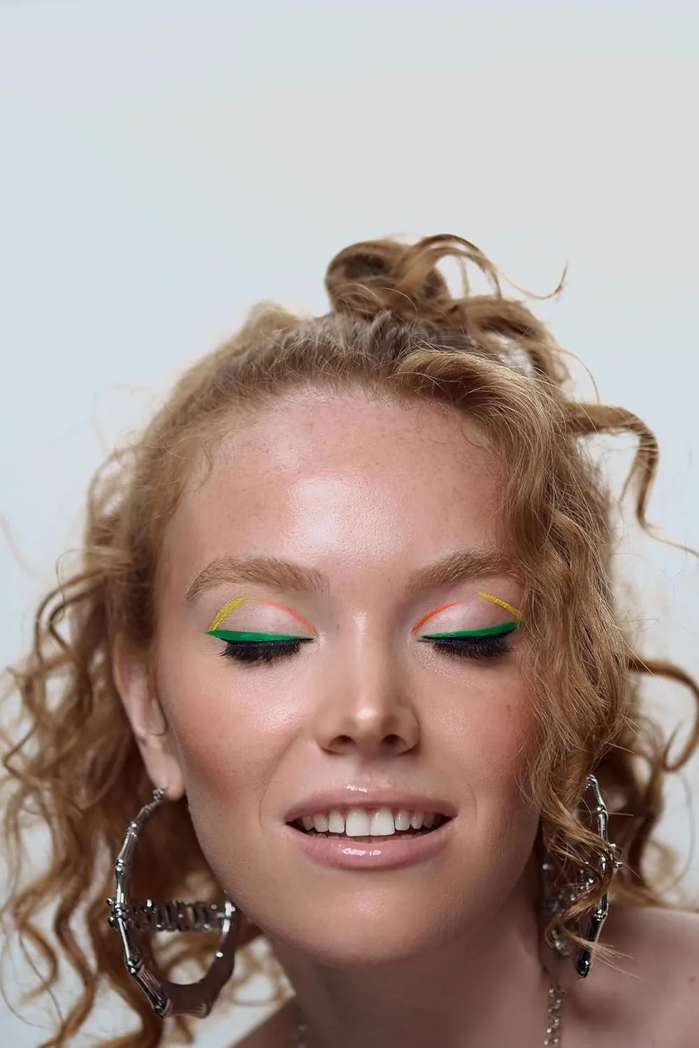 UV Paint Liners, Vegan Formulation and Bold Pigments (Purple Reign)