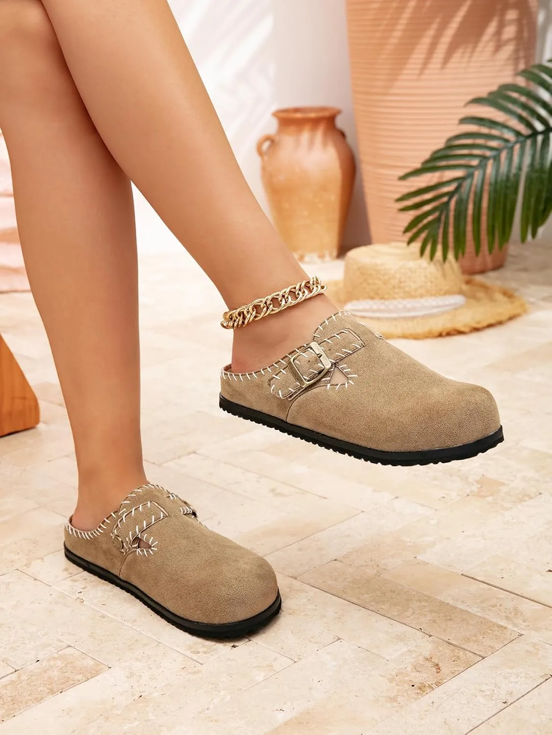 Women's Suede Buckle Clog Sandals Slippers Faxu Suede Slip-on Mules Contrast Stitching Adjustable Strap Comfortable Indoor Outdoor Casual Shoes for All Season
