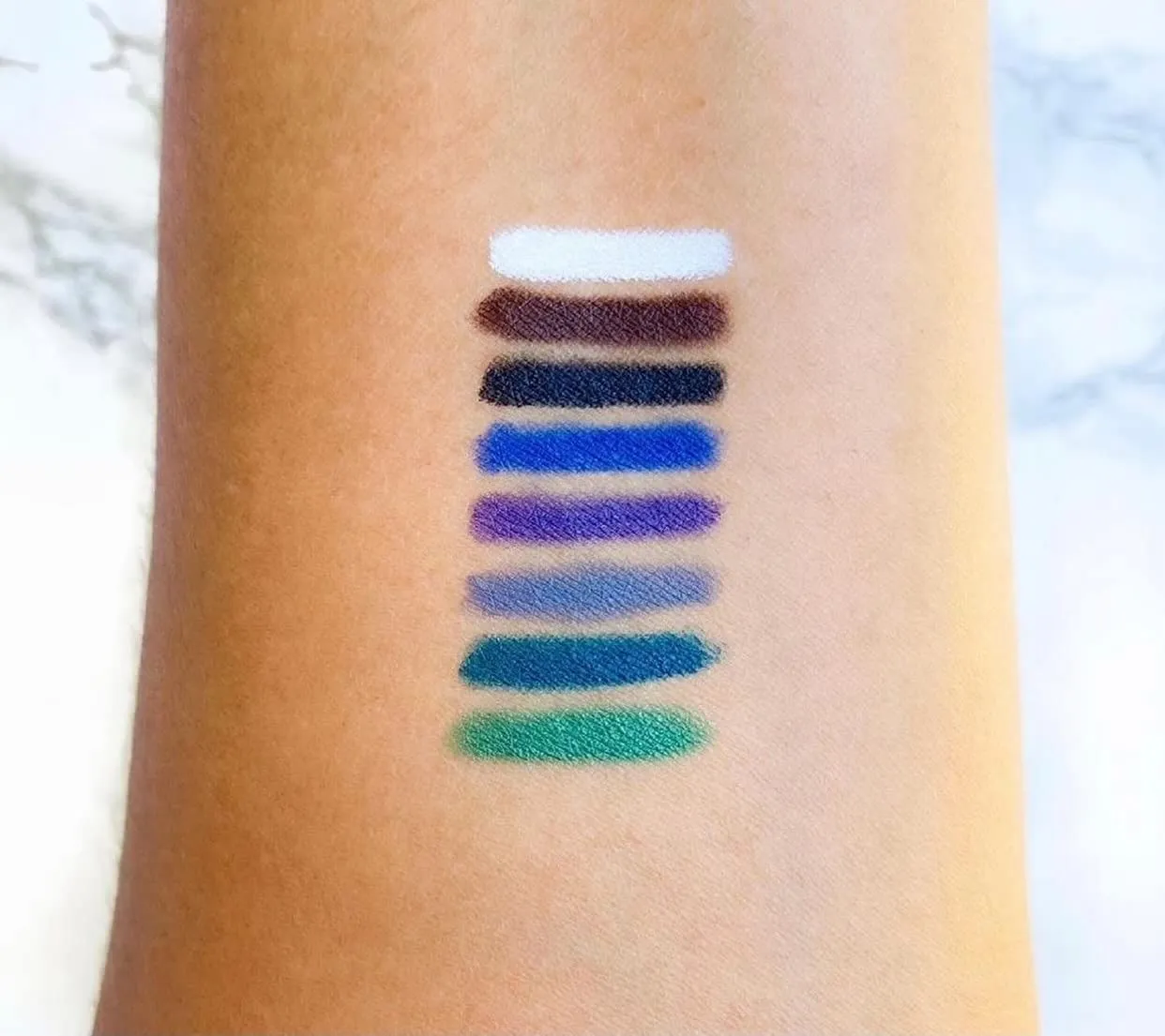 ZUZU LUXE Snow Eyeliner, 0.04 OZ